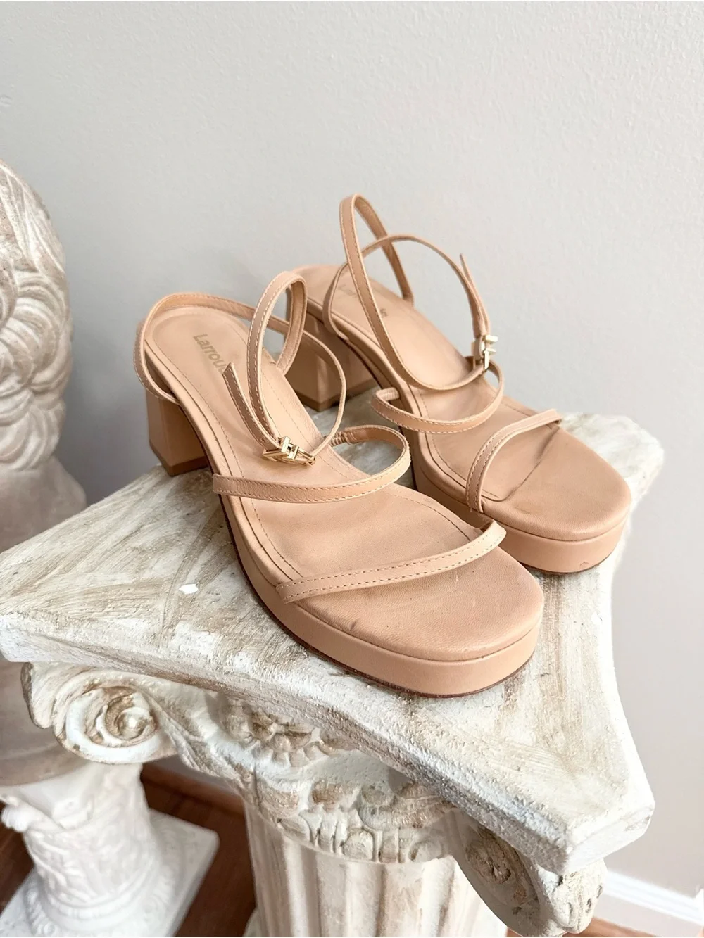 Larroudé Nude Strappy Block Heel Sandals Women’s 6